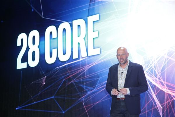 Intel宣布新一代28核心處理器！